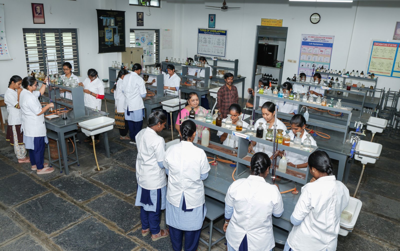 Scientific Laboratories & Research Units view 11